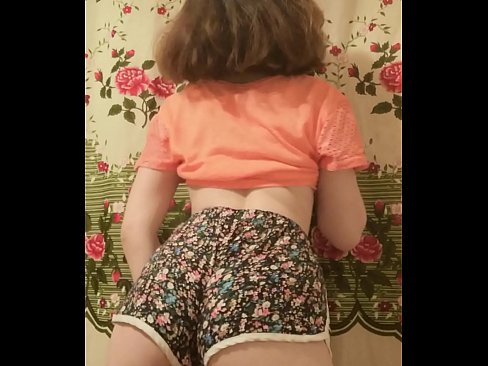 ❤️ Gadis muda seksi menanggalkan celana pendeknya di depan kamera ☑ Porno di id.xxxhdporn.ru ️